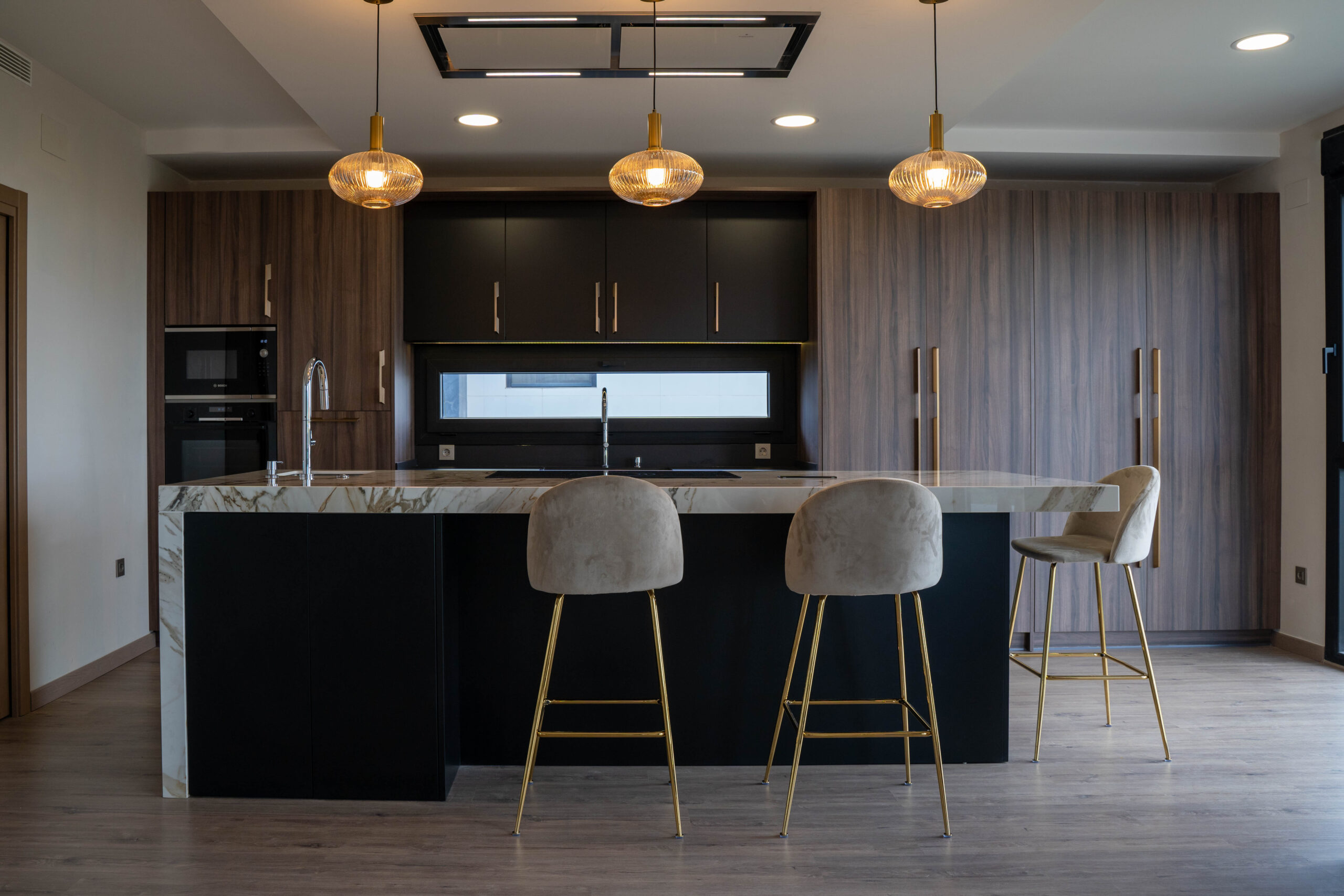 UNA COCINA CON IDENTIDAD PROPIA. UN PROYECTO DE JAVIER GASPAR