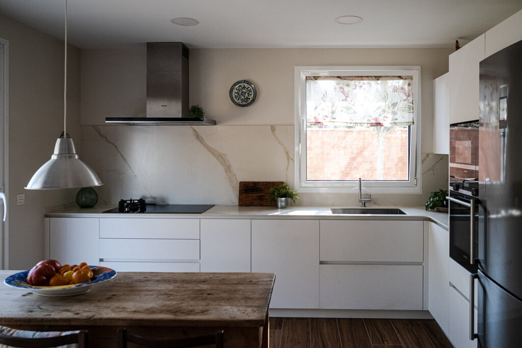 cocina blanca rustica